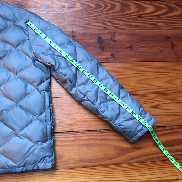 Banana Republic Silver Puffer Jacket, GUC, XS - Picture 9 of 14